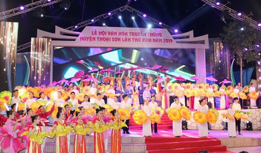 Thoại Sơn xây dựng chi, đảng bộ trong sạch, vững mạnh