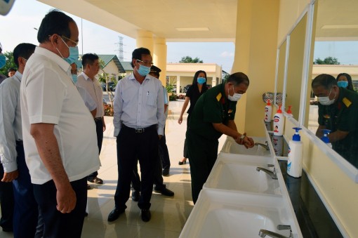 Chủ tịch UBND tỉnh An Giang Nguyễn Thanh Bình khảo sát công tác phòng, chống dịch Covid-19 tại khu vực biên giới