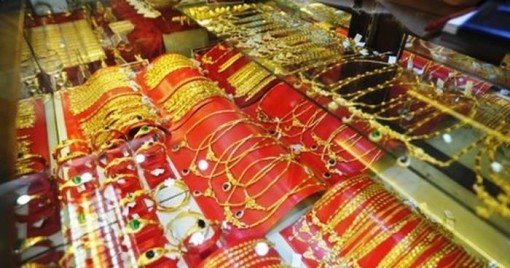 Vàng tiếp tục rớt giá, rời 'đỉnh' 7 năm