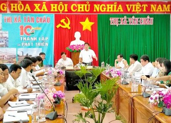 Chống dịch là nhiệm vụ trọng tâm, cấp bách của cả hệ thống chính trị
