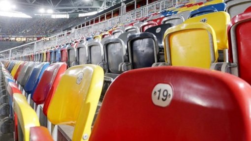 DFL quyết định dừng ngay lập tức các trận đấu tại Bundesliga