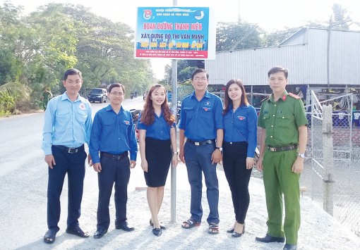 Tuổi trẻ Châu Thành xung kích, tình nguyện