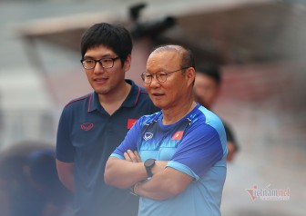 AFF Cup không hoãn, thầy Park có thể nở nụ cười