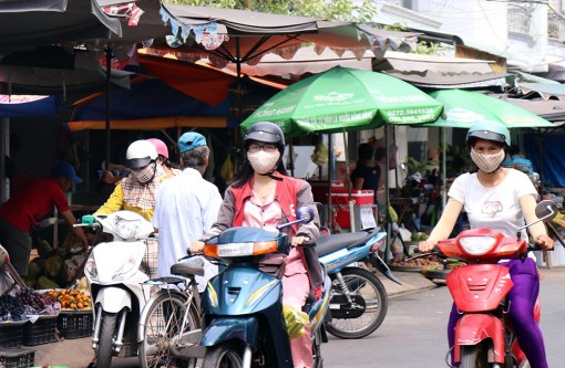 An Giang: Người dân chấp hành đeo khẩu trang nơi công cộng