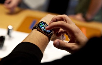 Mỹ đồng ý miễn thuế Apple Watch thành phẩm nhập khẩu từ Trung Quốc