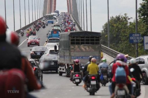 Sắp cấm ôtô tải 3 trục trở lên qua cầu Rạch Miễu vào ngày cuối tuần