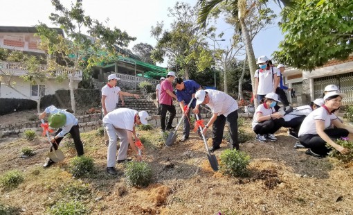 Tạo điểm nhấn cho núi Cấm