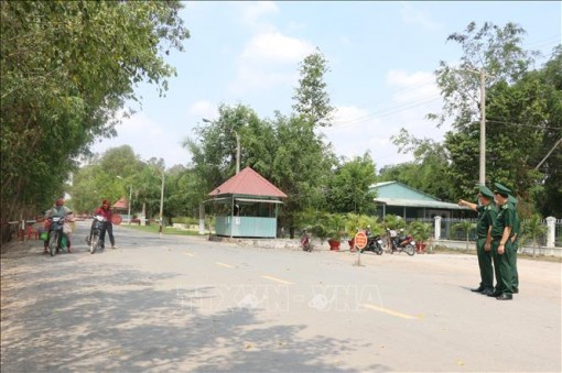 Biên phòng Long An quyết tâm đẩy lùi dịch COVID-19