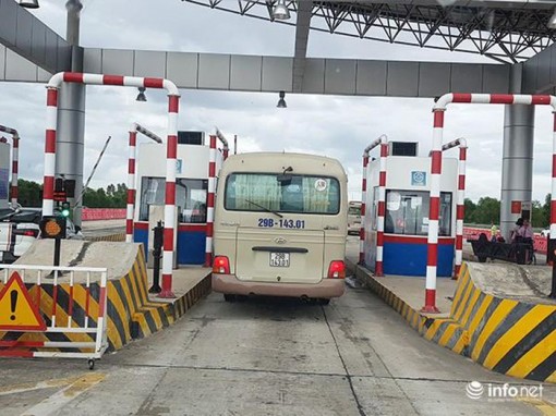 Dừng toàn bộ xe hợp đồng, xe du lịch trên 9 chỗ đi/đến Hà Nội, TP.HCM từ ngày 30-3