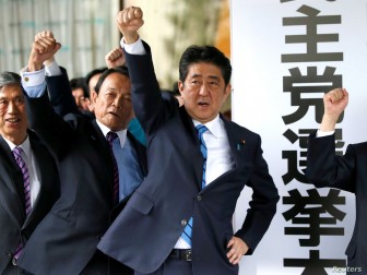 Thủ tướng Nhật Bản chính thức ban bố tình trạng khẩn cấp vì COVID-19