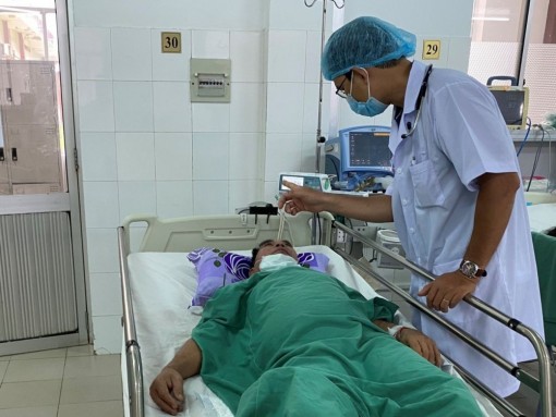 Cần Thơ: Cứu bệnh nhân đột qụy nặng dù đã quá "giờ vàng"