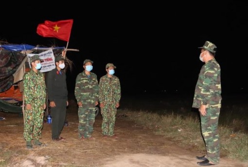 Biên phòng Kiên Giang trắng đêm siết chặt biên giới phòng Coivd-19