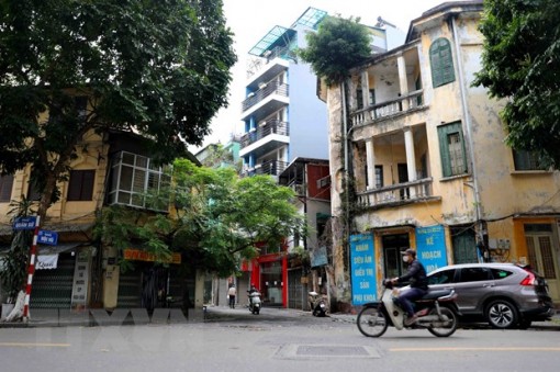Tây Nguyên và Nam Bộ có mưa rào và dông