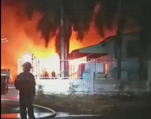 Long An: Cháy lớn tại công ty sản xuất thuốc bảo vệ thực vật