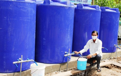 Hàng ngàn hộ dân ở Bạc Liêu và các đảo Tây Nam vui mừng đón nước ngọt