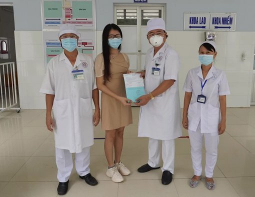 Thêm 1 bệnh nhân Covid-19 được công bố khỏi bệnh, là cô gái 21 tuổi ở Bạc Liêu