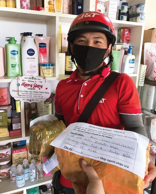 “Nghề tay trái” mùa dịch bệnh Covid-19