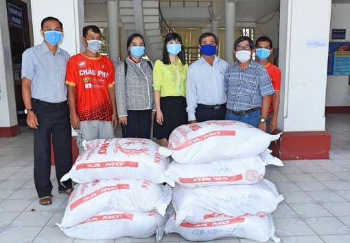 Cùng nhau vượt qua khó khăn trong giai đoạn dịch bệnh