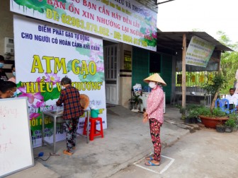 Khai trương “ATM” gạo đầu tiên ở Thoại Sơn