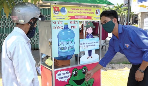 Đồng Tháp: Ngôi nhà nước uống miễn phí ở vùng biên Hồng Ngự