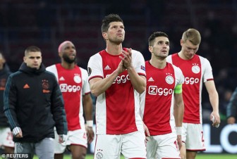 Hà Lan hủy giải VĐQG, Ajax vuột ngôi vô địch
