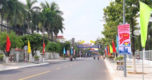 Tuyên truyền cổ động trực quan các ngày lễ lớn của đất nước