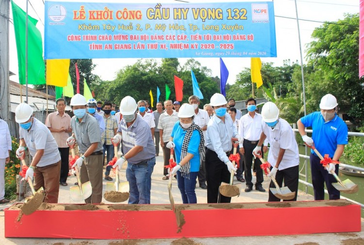 Khởi công xây dựng, khánh thành 6 cây cầu Hy vọng