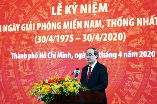 Trọng thể Lễ kỷ niệm 45 năm Ngày Giải phóng miền nam, thống nhất đất nước