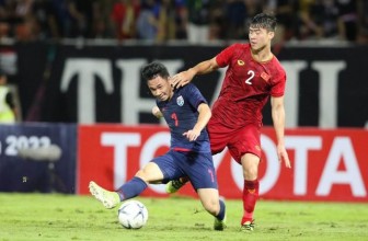 Tuyển Việt Nam nuôi mộng World Cup, còn người Thái Lan làm lại từ AFF Cup