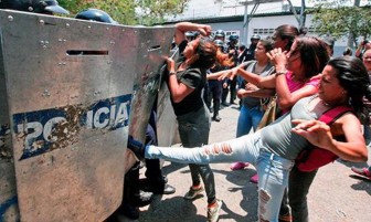 Bạo loạn nhà tù tại Venezuela khiến ít nhất 17 người thiệt mạng