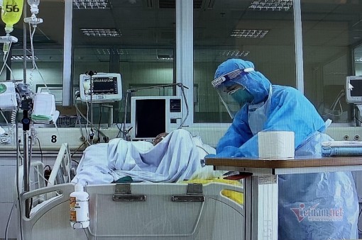 1 trong những bệnh nhân Covid-19 nặng nhất Việt Nam đã khỏi bệnh