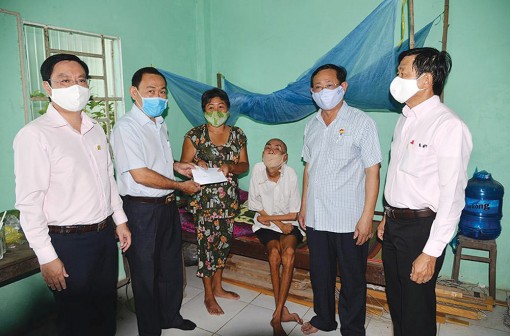 Triển khai thực hiện các chính sách hỗ trợ người dân gặp khó khăn do dịch bệnh Covid-19