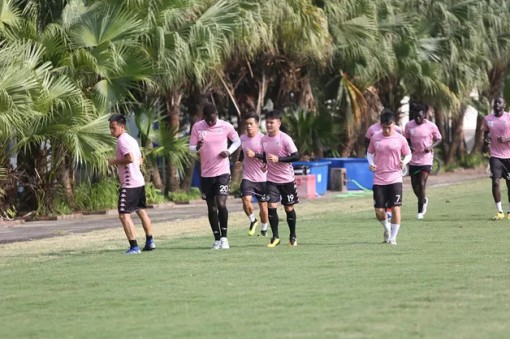 CLB Hà Nội vẫn chưa có kế hoạch với Đoàn Văn Hậu