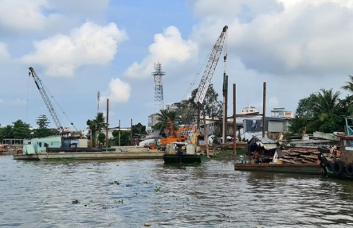 Lãnh đạo TP Cần Thơ kiểm tra các dự án xây dựng kè sông Cần Thơ