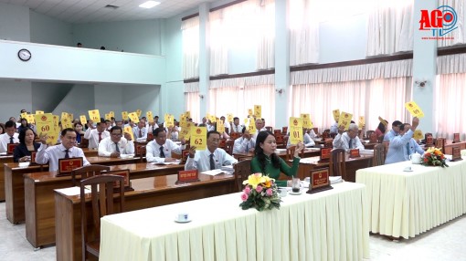 Kỳ họp lần thứ 13 HĐND tỉnh (khoá IX) thông qua nhiều vấn đề quan trọng