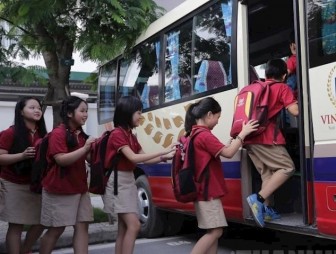 Bộ GD-ĐT đề xuất đưa vào Luật quy định về dịch vụ đưa đón học sinh