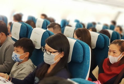Dỡ bỏ toàn bộ quy định về giãn cách hành khách trên phương tiện vận tải