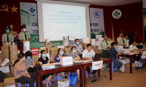 Bệnh viện Đa khoa Trung tâm An Giang mở thầu gói mua sắm hóa chất, vật tư y tế năm 2020