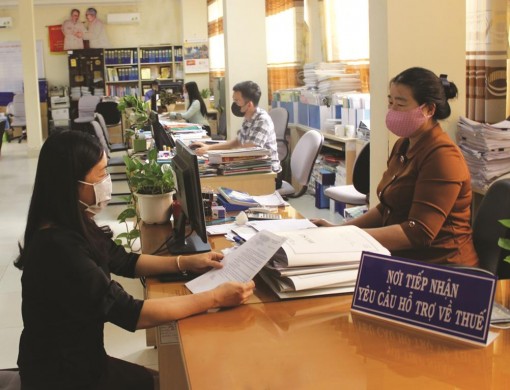 Hỗ trợ doanh nghiệp vượt qua khó khăn