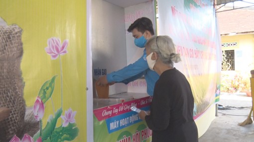 Đồng Tháp: Duy trì ATM gạo nghĩa tình