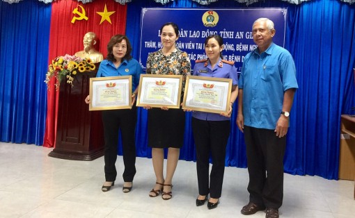 Liên đoàn Lao động tỉnh An Giang chăm lo đoàn viên trong Tháng Công nhân