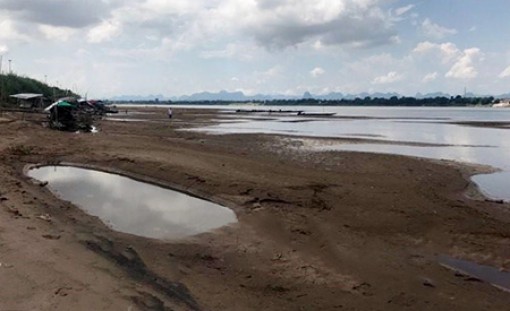 Mekong đang ngắc ngoải