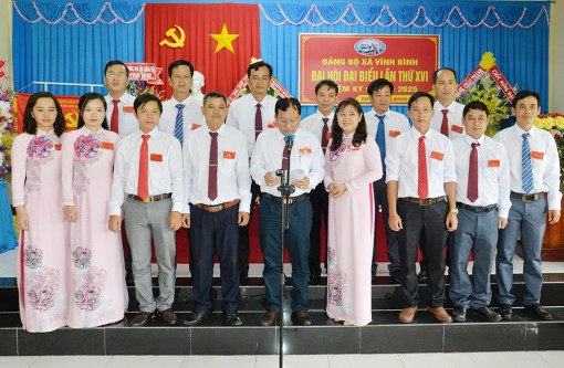 Đại hội đại biểu Đảng bộ xã Vĩnh Bình lần thứ XVI (nhiệm kỳ 2020-2025): Đồng chí Nguyễn Hữu Tân tái đắc cử Bí thư Đảng ủy xã Vĩnh Bình