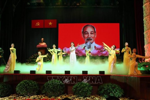 Lan tỏa mạnh mẽ học tập, làm theo tư tưởng của Người
