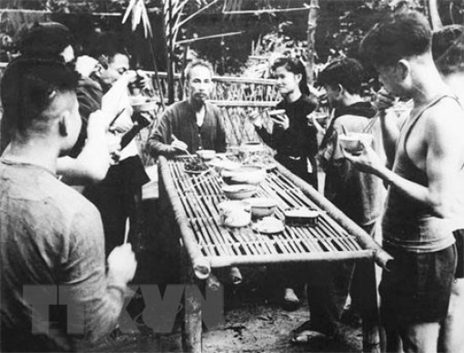 Chủ tịch Hồ Chí Minh: Một tình yêu bao la với nhân dân Việt Nam