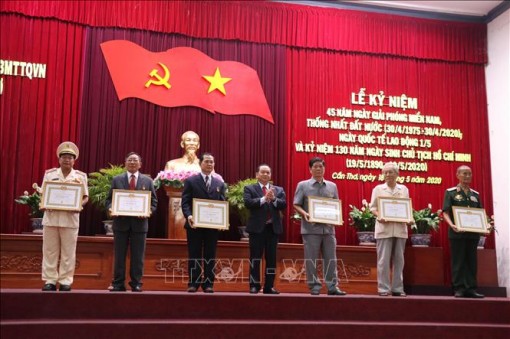 TP Cần Thơ long trọng tổ chức Lễ kỷ niệm 130 năm Ngày sinh Chủ tịch Hồ Chí Minh