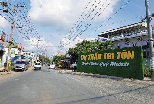 Đảng bộ thị trấn Tri Tôn đoàn kết hoàn thành nhiệm vụ