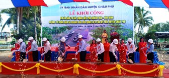 Khởi công xây dựng bến phà Khánh Hòa - Hòa Bình và tuyến đường từ sông Hậu xã Khánh Hòa đến QL.91