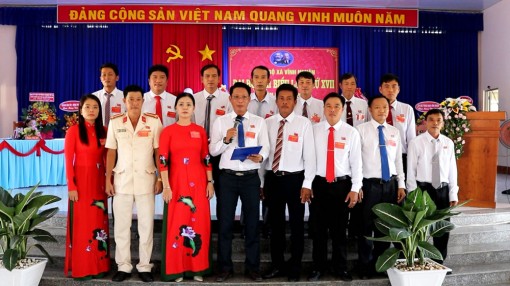 Đại hội đại biểu Đảng bộ xã Vĩnh Nhuận lần thứ XVII thành công tốt đẹp
