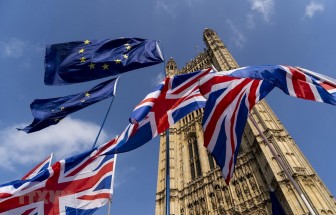 Anh hối thúc EU nhượng bộ trong cuộc đàm phán thương mại hậu Brexit